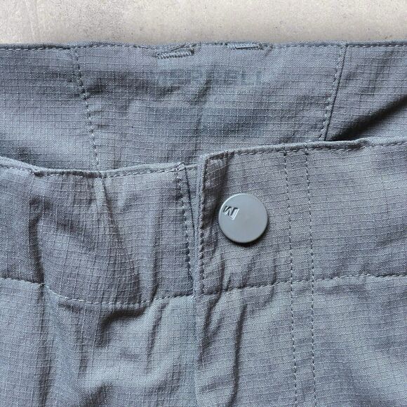 Merrell Shorts Women Size 14 Lightweight Outdoor Khaki Nylon Hiking Ripstop - Picture 4 of 8